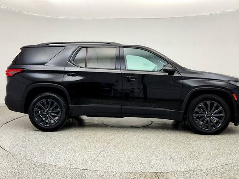Used 2023 Chevrolet Traverse RS w/ LPO, Floor Liner Package AWD/4WD image 4