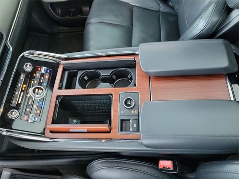 Used 2022 Lincoln Navigator L Reserve image 22
