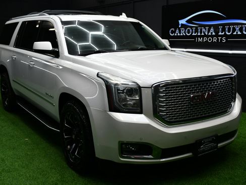 Used 2016 GMC Yukon XL Denali w/ Open Road Package image 5