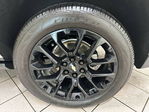 Certified 2024 Chevrolet Tahoe High Country w/ Advanced Technology Package image 16