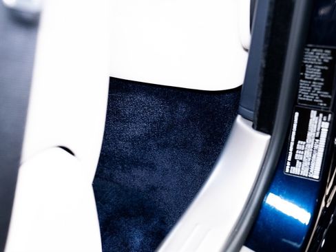 Used 2019 Rolls-Royce Dawn image 31