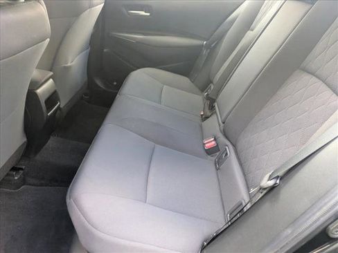 Used 2020 Toyota Corolla LE image 15