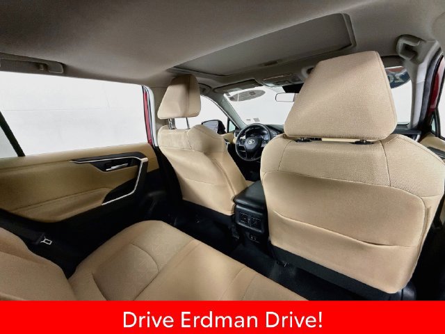 Certified 2019 Toyota RAV4 XLE w/ Convenience Package FWD image 29
