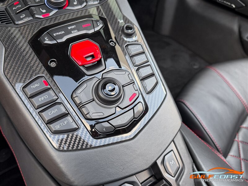 Used 2019 Lamborghini Aventador S AWD/4WD image 23