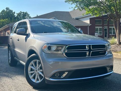 Used 2020 Dodge Durango SXT w/ 3rd Row Seating Group RWD image 7