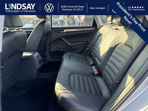 Used 2018 Volkswagen Passat 2.0T SEL Premium image 10