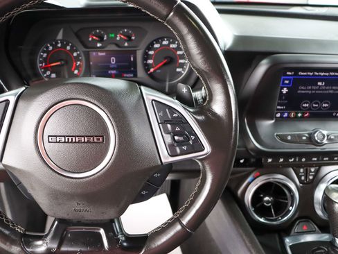 Used 2021 Chevrolet Camaro LT image 17