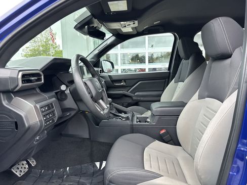 Used 2024 Toyota Tacoma TRD Sport w/ TRD Sport Upgrade Package AWD/4WD image 8