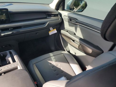 New 2026 Kia EV9 Wind AWD/4WD image 14