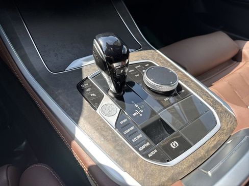 Used 2022 BMW X5 sDrive40i w/ Premium Package image 54