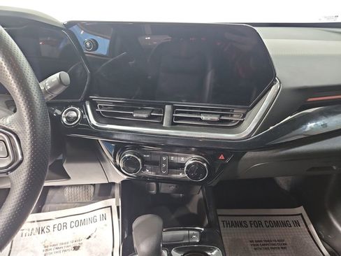 Used 2025 Chevrolet Trax RS w/ Driver Confidence Package image 19