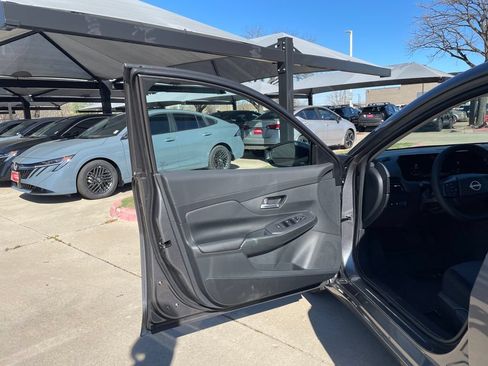 New 2026 Nissan Sentra SV w/ SV Convenience Package FWD image 32