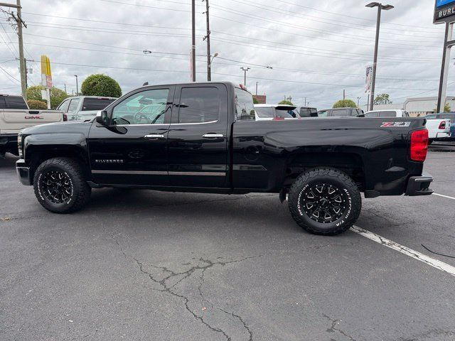 Used 2015 Chevrolet Silverado 1500 LTZ Z71 w/ LTZ Plus Package AWD/4WD image 4