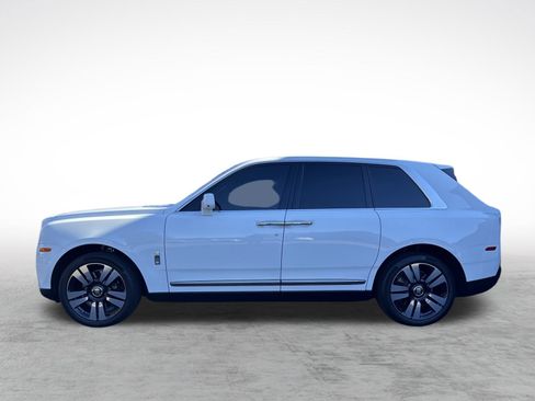 Certified 2022 Rolls-Royce Cullinan image 5