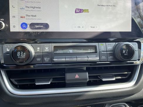 Certified 2024 Toyota Grand Highlander XLE image 19