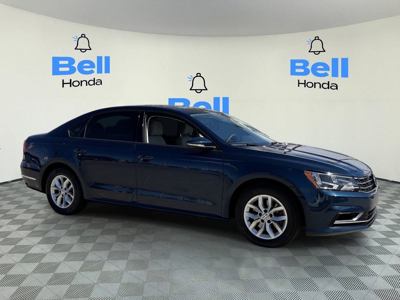 Used 2018 Volkswagen Passat 2.0T S w/ Driver Assistance Package FWD image 6