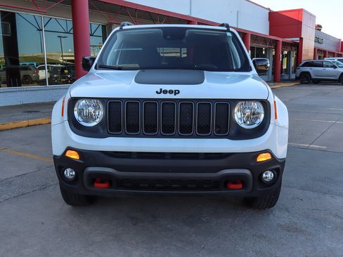 Used 2023 Jeep Renegade Trailhawk AWD/4WD image 3