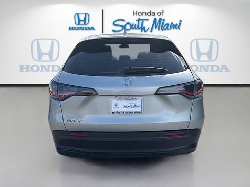 Certified 2024 Honda HR-V LX image 6