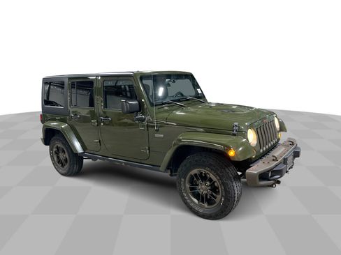 Used 2016 Jeep Wrangler Unlimited Sahara AWD/4WD image 2