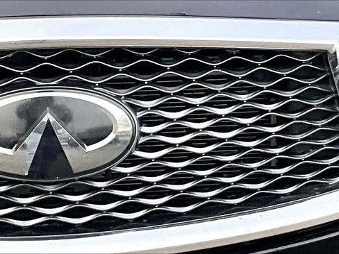 Certified 2019 INFINITI QX50 Luxe w/ Navigation Package image 11