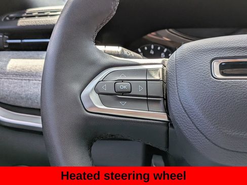 Used 2024 Jeep Compass Latitude AWD/4WD image 16