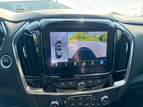 Used 2023 Chevrolet Traverse RS AWD/4WD image 35