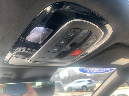 Used 2023 Hyundai Palisade Calligraphy image 32