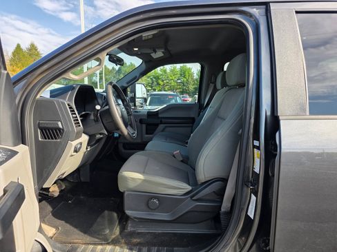 Used 2019 Ford F250 XL w/ STX Appearance Package image 20