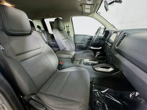Used 2023 Nissan Frontier SV AWD/4WD image 12