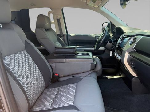 Used 2020 Toyota Tundra SR5 AWD/4WD image 17