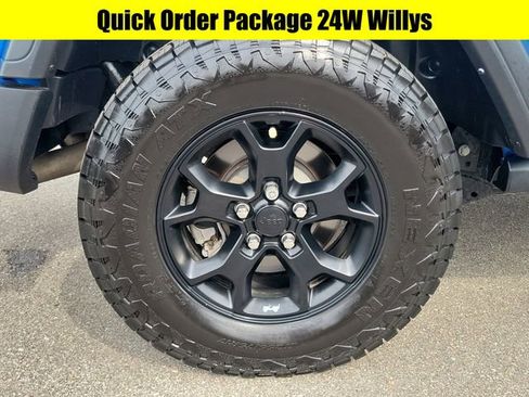 Used 2022 Jeep Wrangler Sport AWD/4WD image 7
