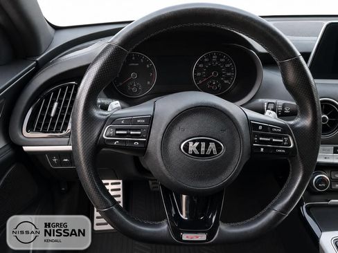 Used 2020 Kia Stinger GT2 RWD image 6