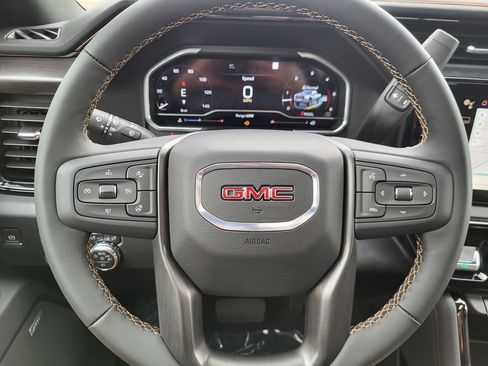 New 2025 GMC Sierra 3500 AT4 w/ Technology Package image 27