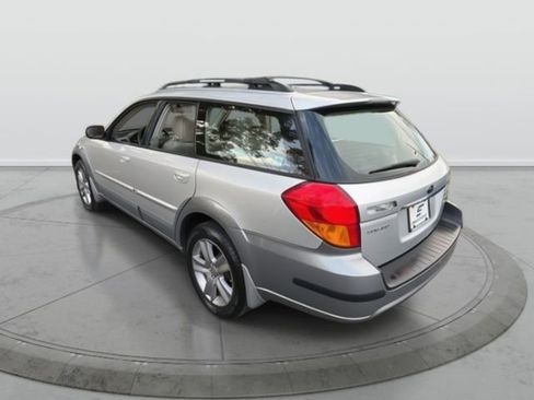 Used 2007 Subaru Outback 2.5i Limited AWD/4WD image 6