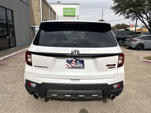 Used 2024 Honda Passport TrailSport image 13
