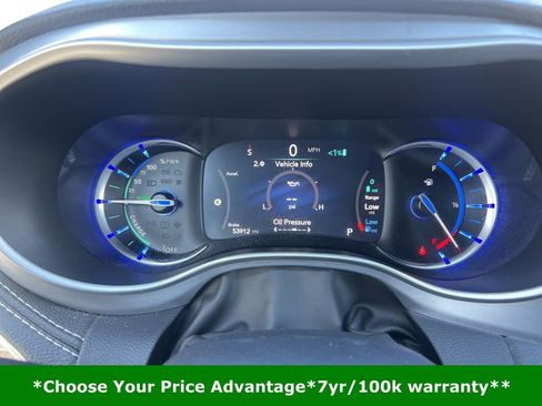 Certified 2022 Chrysler Pacifica Touring-L w/ S Appearance Package image 62