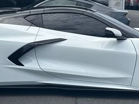 Used 2021 Chevrolet Corvette Stingray Coupe w/ 1LT RWD image 7