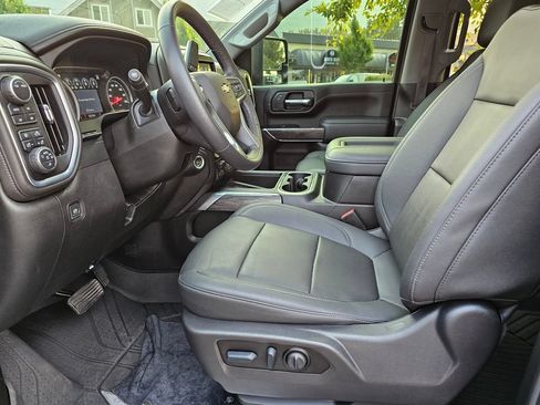 Used 2022 Chevrolet Silverado 3500 LTZ w/ LTZ Premium Package AWD/4WD image 23