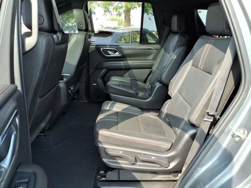 Used 2021 Chevrolet Tahoe RST w/ Luxury Package AWD/4WD image 7