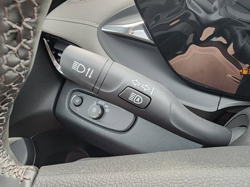 New 2026 Buick Envista Avenir image 22