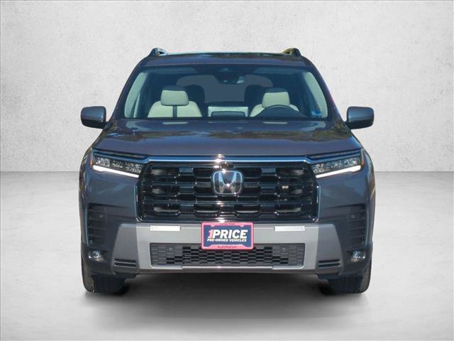 Used 2026 Honda Pilot Touring image 2