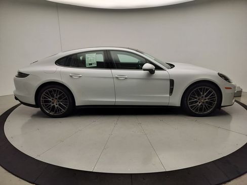 Certified 2023 Porsche Panamera 4 Platinum Edition AWD/4WD image 4