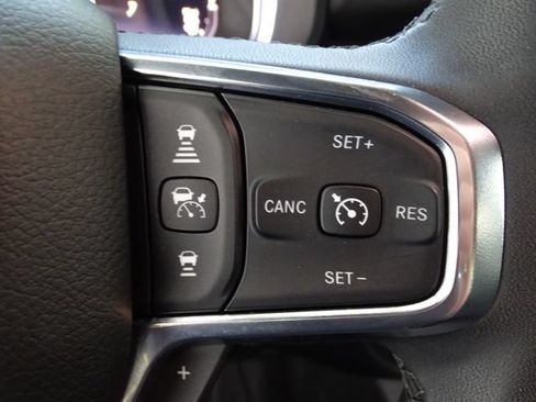 Certified 2025 RAM 1500 Big Horn AWD/4WD image 8