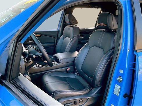 Used 2024 Honda Pilot TrailSport image 17