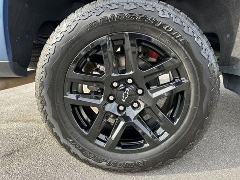 Certified 2024 Chevrolet Silverado 1500 Custom Trail Boss w/ Turbomax Blackout Package image 18