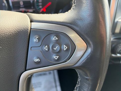 Used 2018 Chevrolet Silverado 1500 LT AWD/4WD image 11