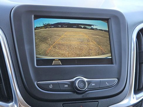 Used 2019 Chevrolet Equinox LT w/ Driver Convenience Package image 13