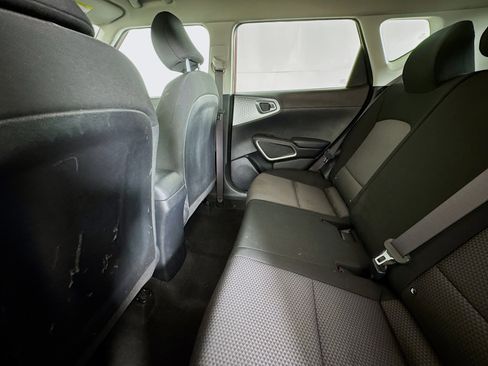Used 2020 Kia Soul LX image 40