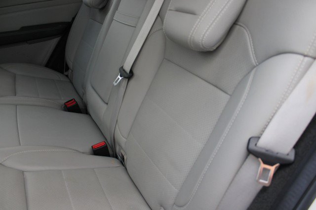 Used 2014 Mercedes-Benz ML 350 BlueTEC 4MATIC w/ Premium 1 Package image 21