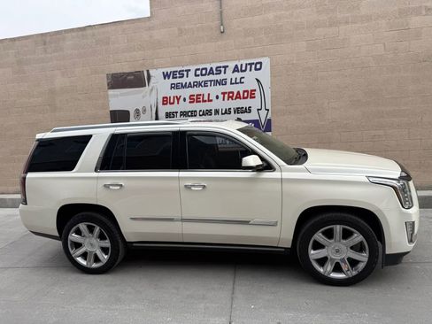 Used 2015 Cadillac Escalade Premium image 3